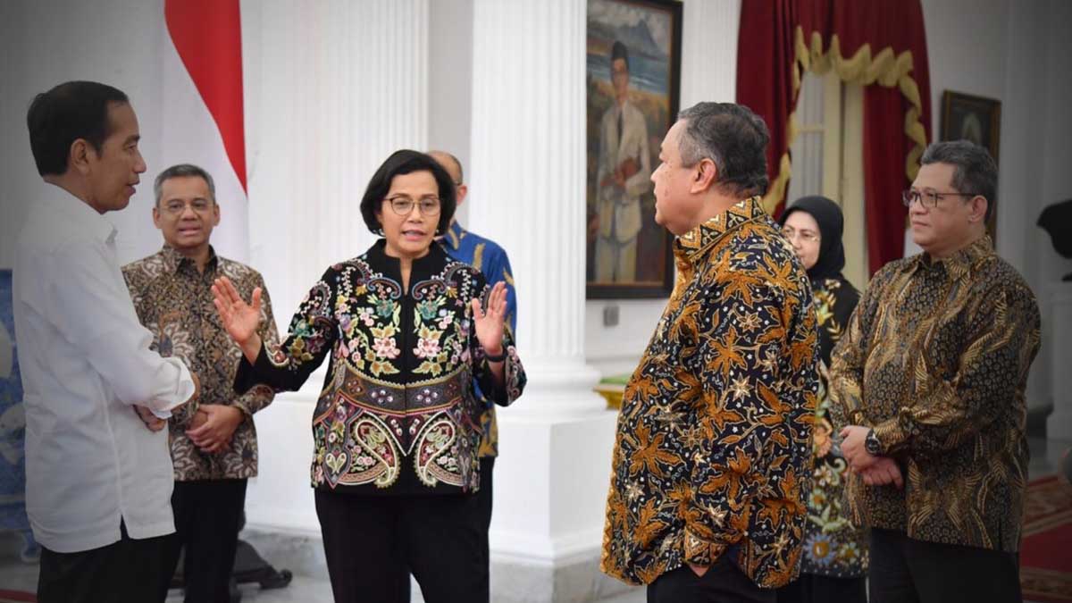 Presiden Joko Widodo Terima Hasil Seleksi Calon Anggota Dewan Komisioner OJK